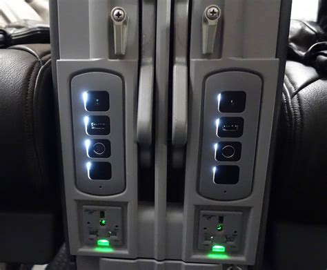 american airlines power outlets